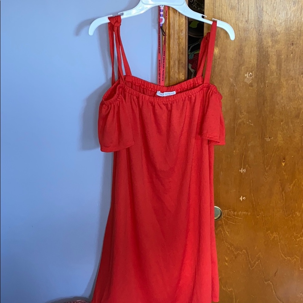 Shoulder tie dress